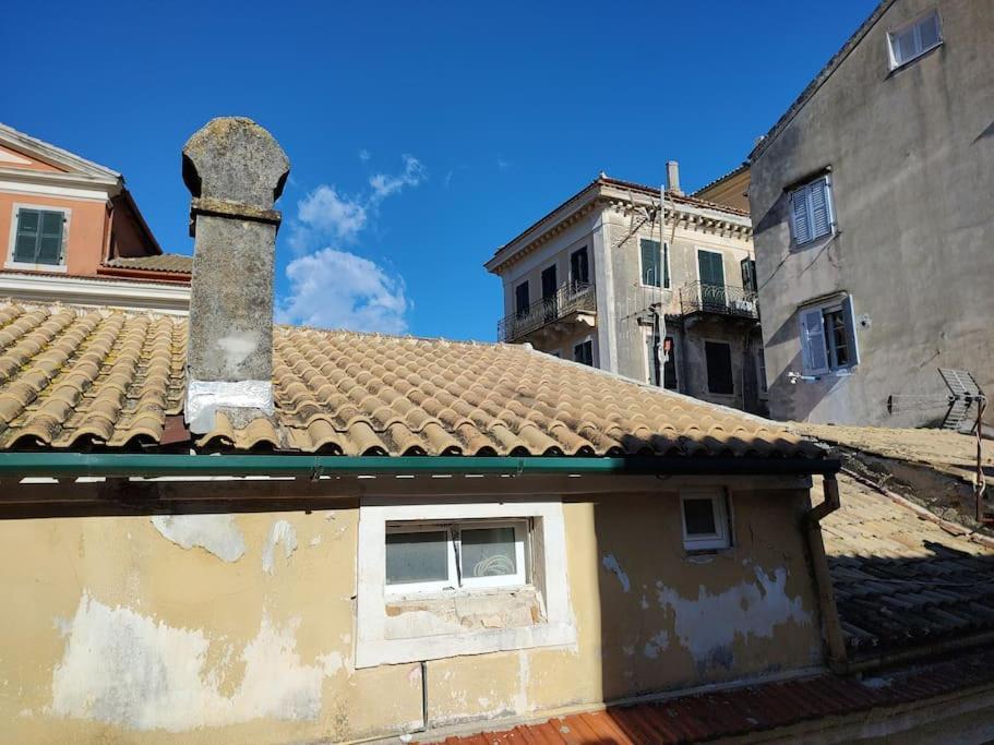 Mary's Bright - Corfu Old Town Apartment
